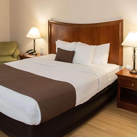 Best Western I-5 Inn & Suites Лоди Екстериор снимка
