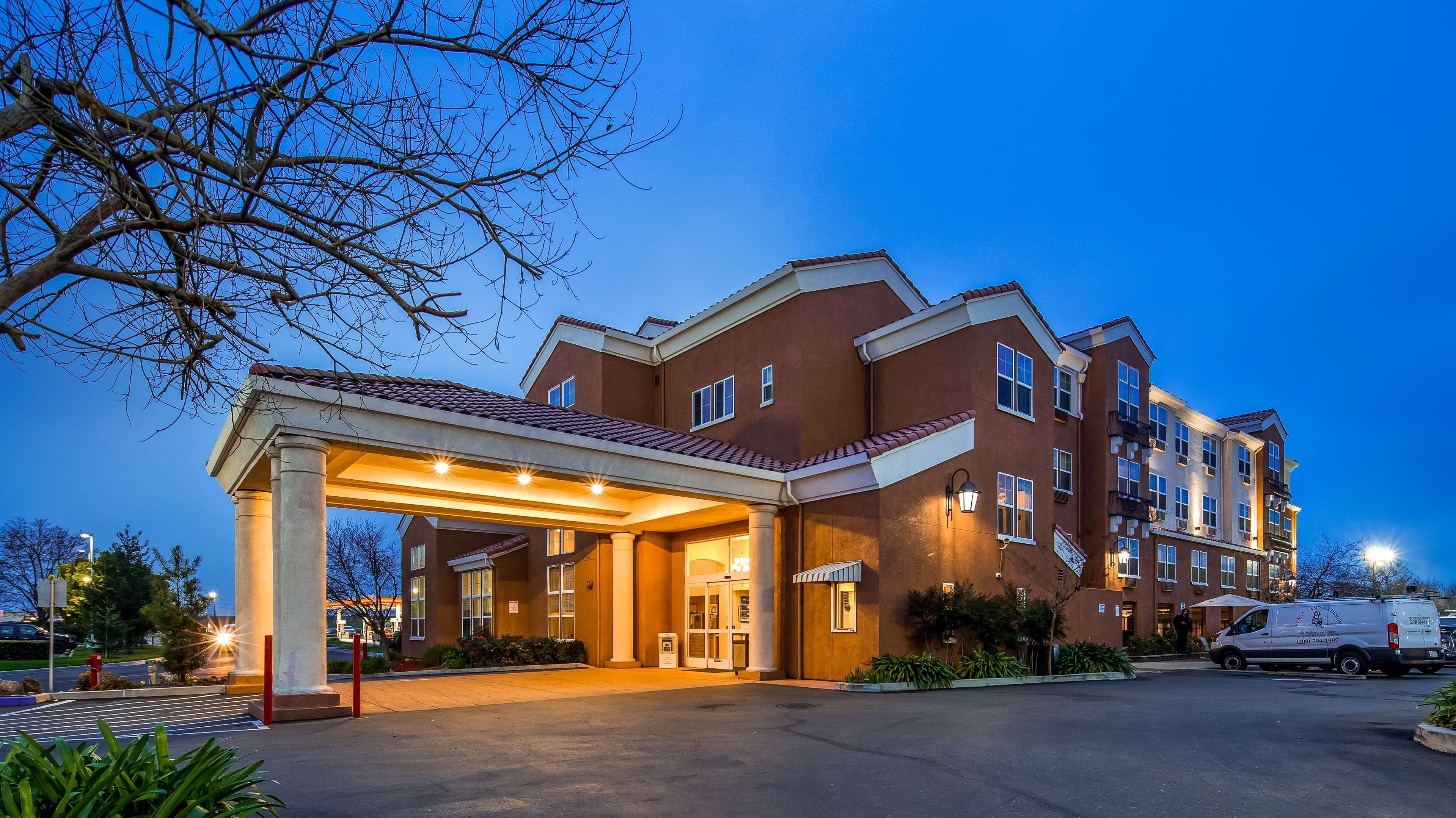 Best Western I-5 Inn & Suites Лоди Екстериор снимка