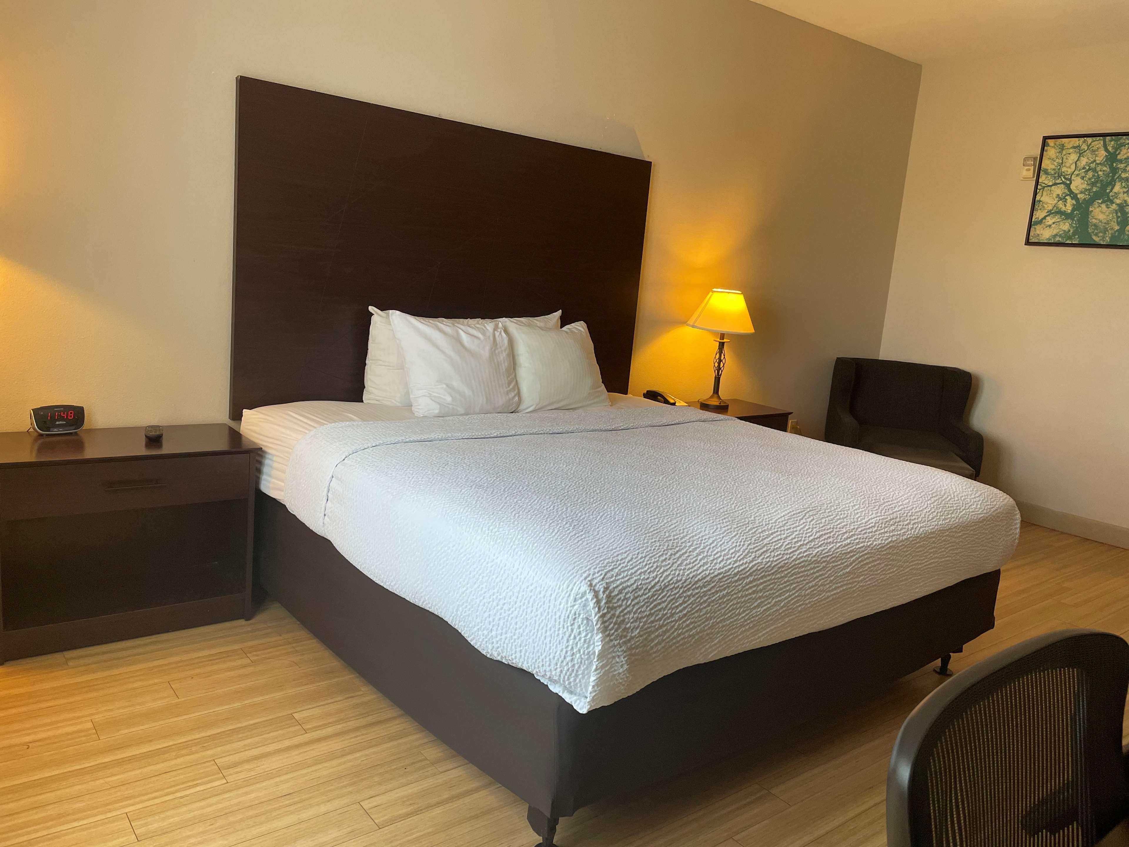 Best Western I-5 Inn & Suites Лоди Екстериор снимка